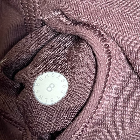 Lululemon Wunder Under Legging - Picture 8 of 8